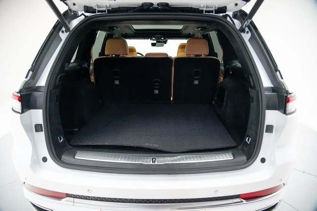 Used 2024 Jeep Grand Cherokee Summit image 13