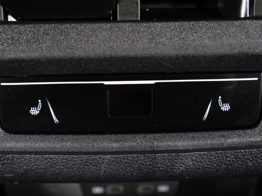 Used 2024 Volkswagen Golf R AWD/4WD image 56