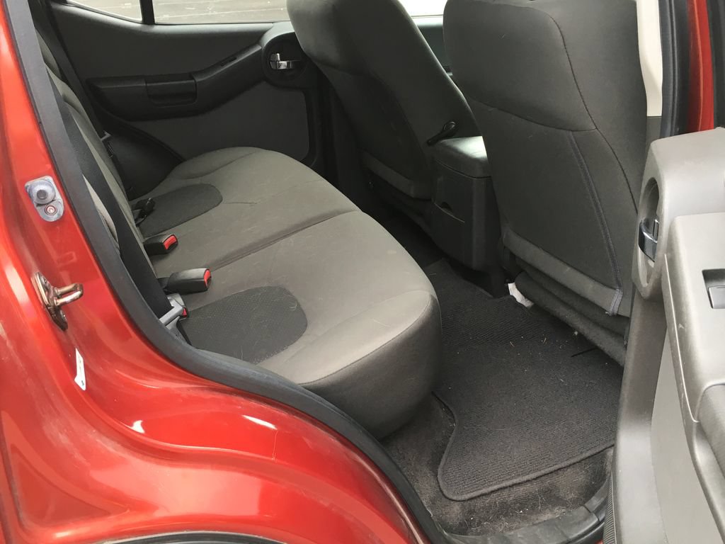 Used 2015 Nissan Xterra S w/ Value Package AWD/4WD image 8