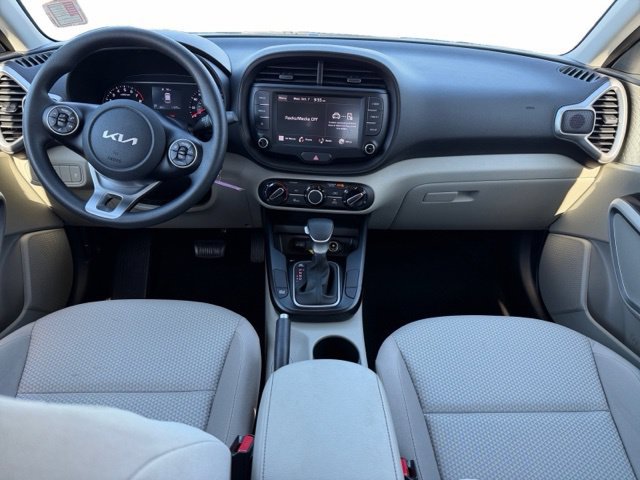 Used 2022 Kia Soul LX FWD image 12