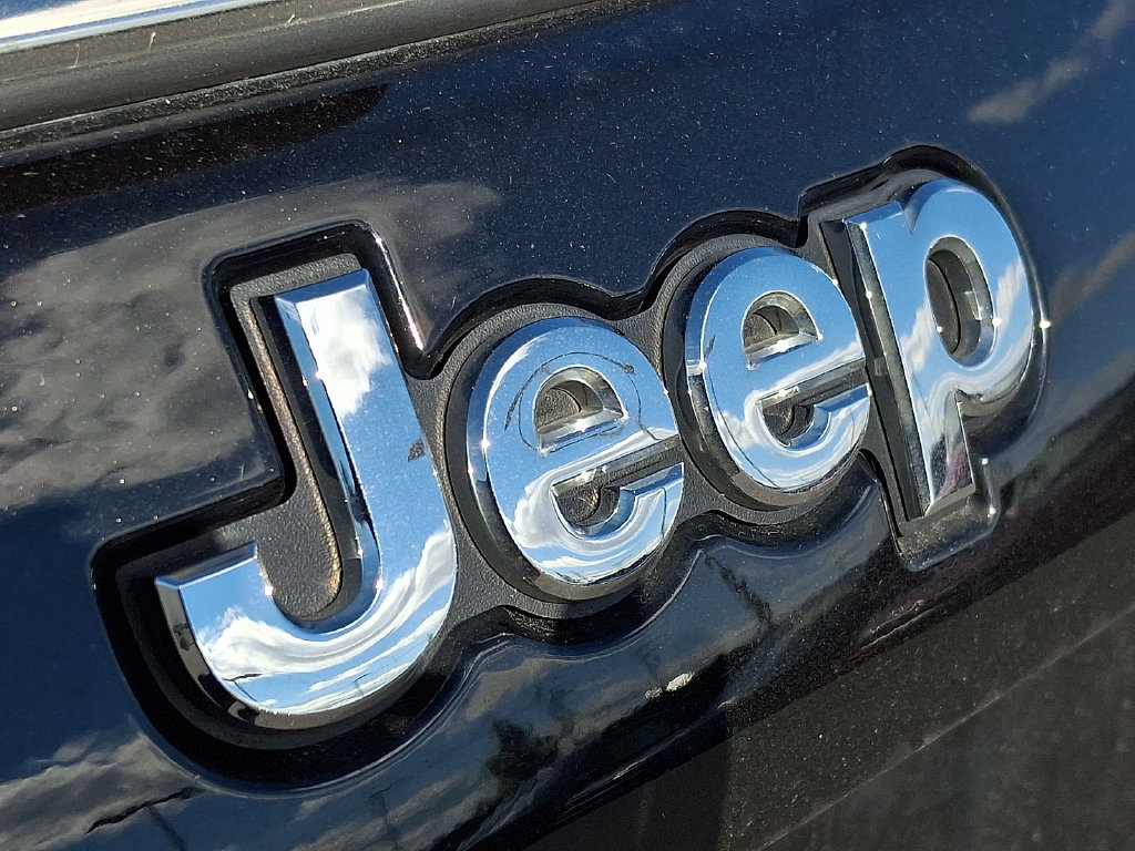 Used 2022 Jeep Compass Limited AWD/4WD image 29