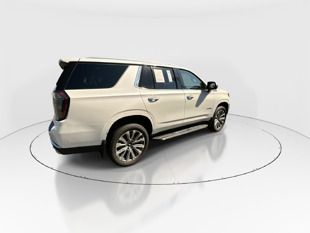 Used 2025 Chevrolet Tahoe High Country AWD/4WD image 8