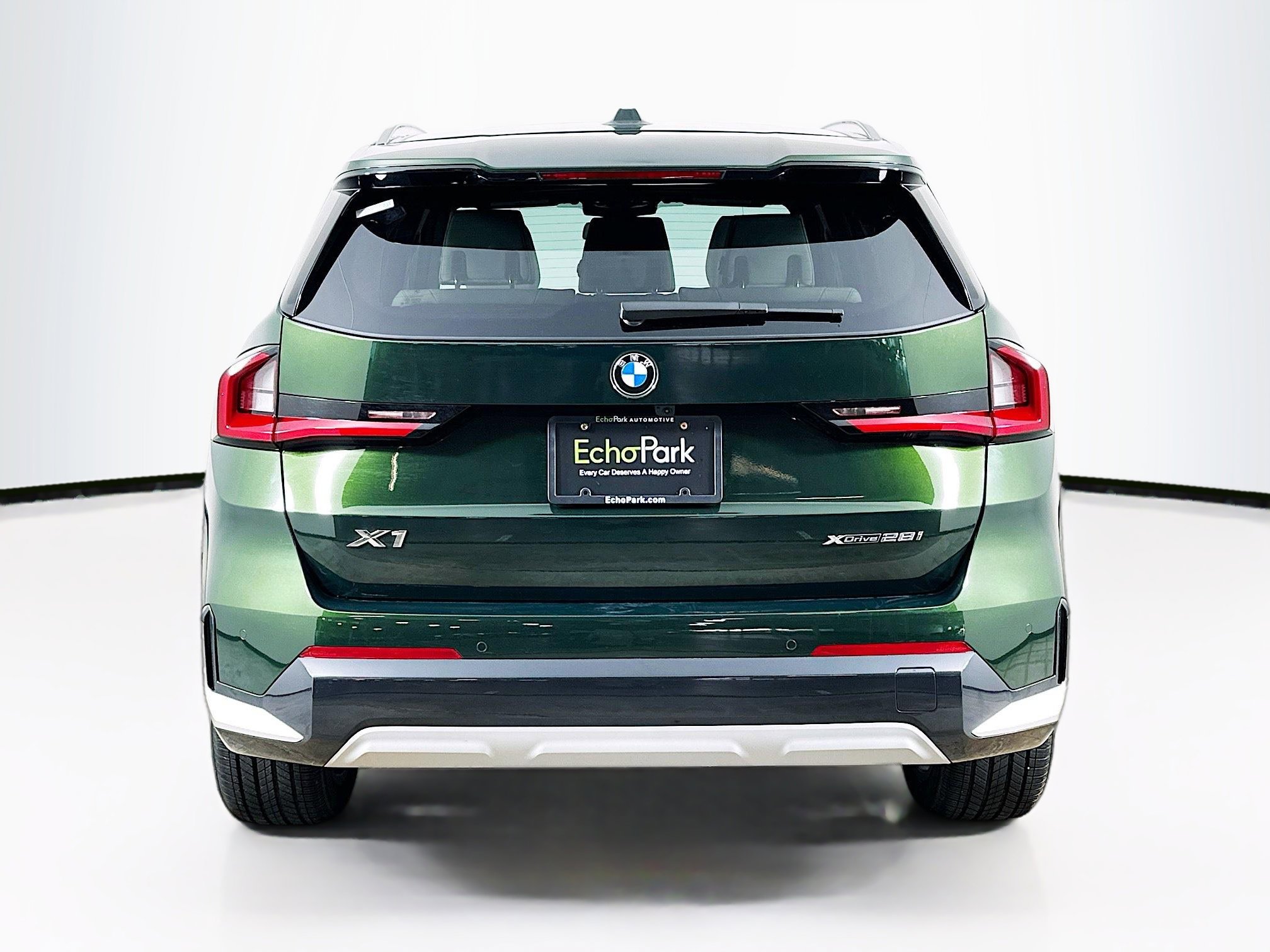 Used 2025 BMW X1 xDrive28i w/ Technology Package image 7