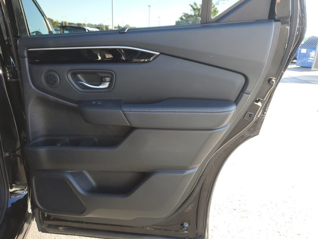 Certified 2023 Honda Pilot Touring image 33