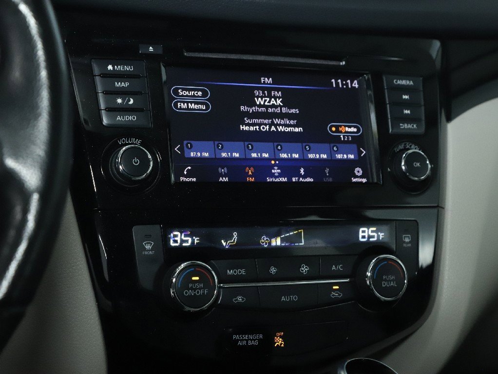 Used 2022 Nissan Rogue Sport SL w/ Premium Package image 27