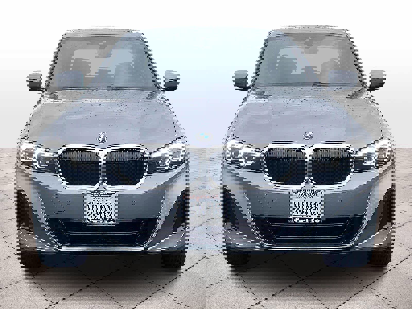 Used 2025 BMW 330i Sedan w/ Premium Package RWD image 3