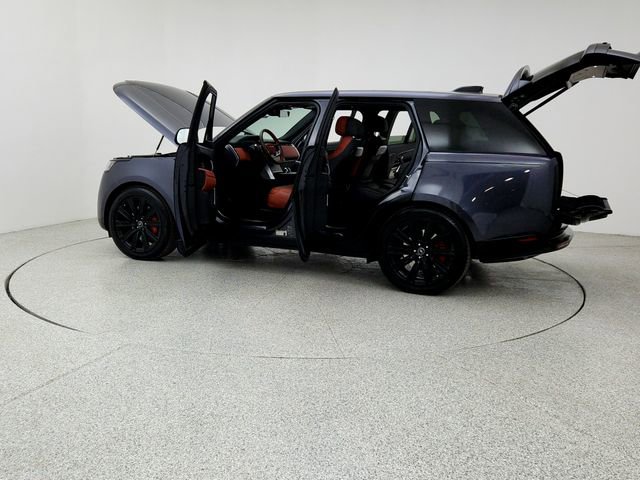 Certified 2025 Land Rover Range Rover SV image 12