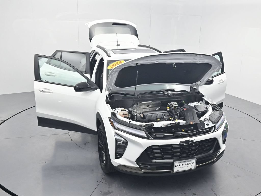 Used 2024 Chevrolet Trax ACTIV w/ Sunroof Package FWD image 51