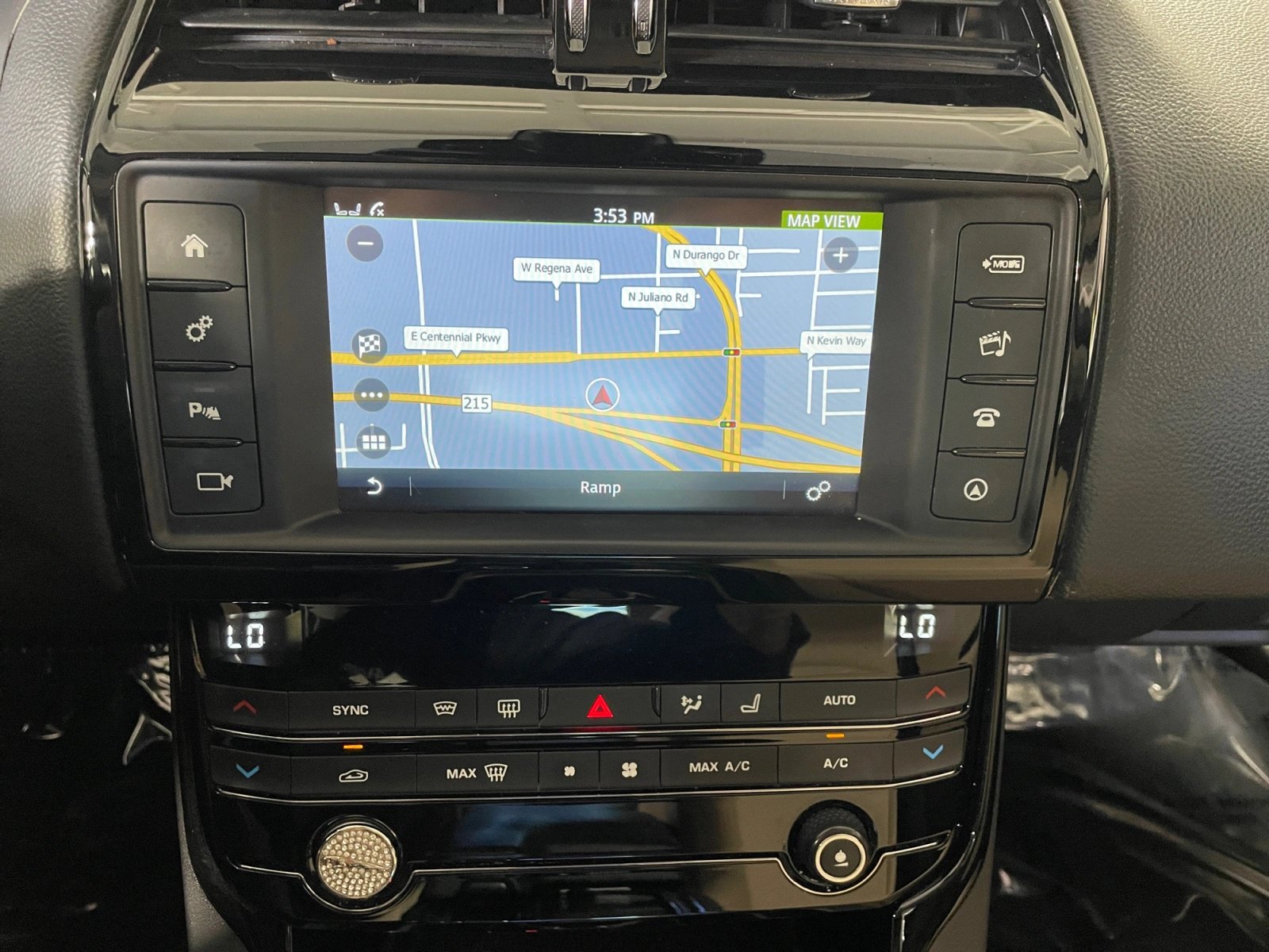 Used 2018 Jaguar XE Premium AWD/4WD image 15