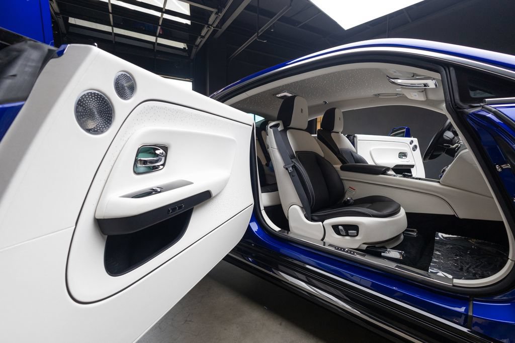 Used 2024 Rolls-Royce Spectre w/ Spectre Launch Package AWD/4WD image 41