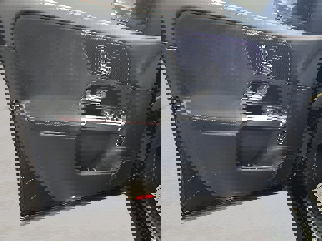 Used 2022 Mercedes-Benz GLB 250 4MATIC w/ AMG Line image 7