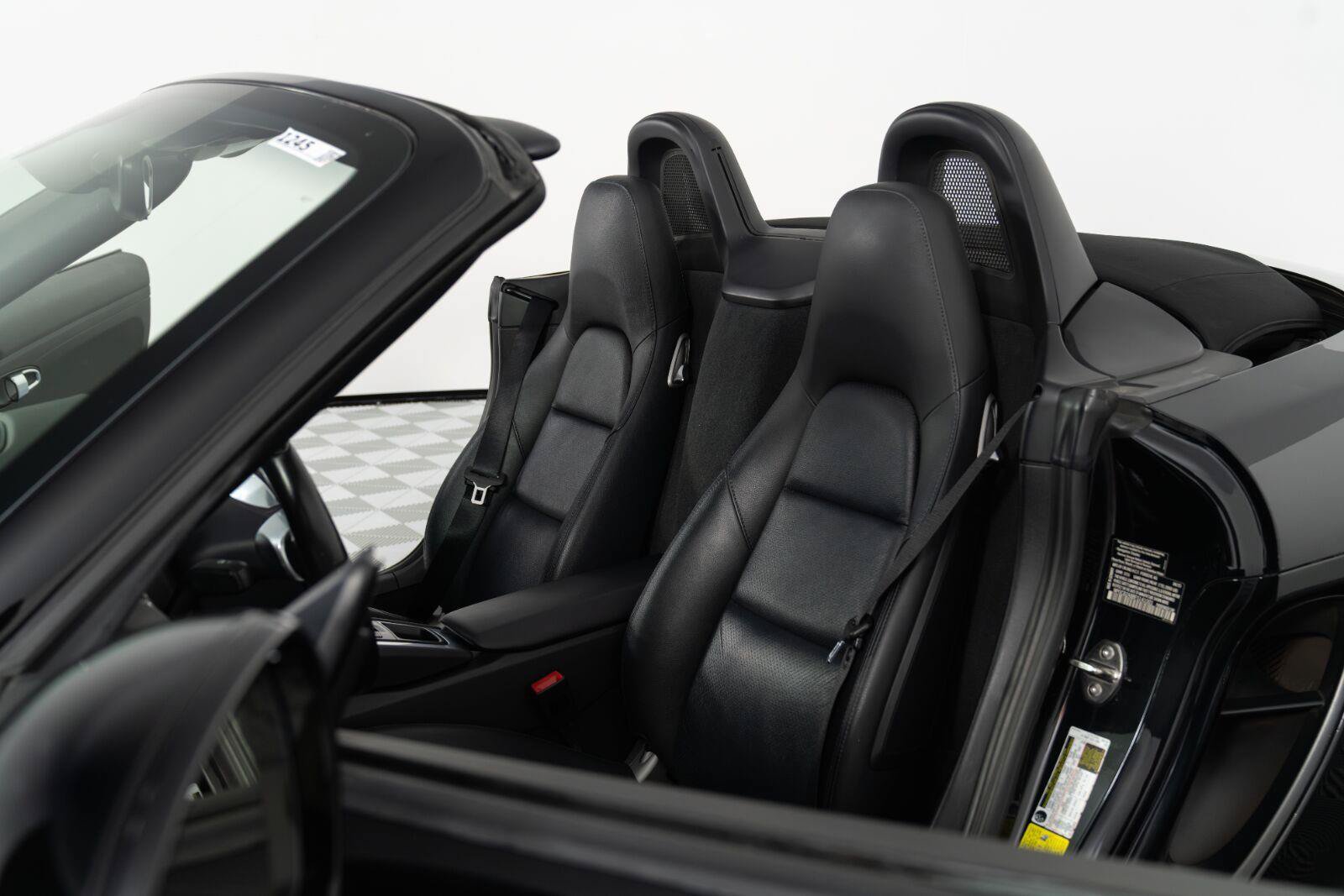 Used 2015 Porsche Boxster S RWD image 4