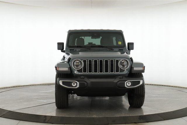 Used 2025 Jeep Wrangler Unlimited Sahara image 8