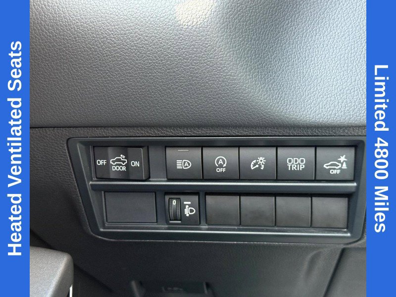 Used 2026 Toyota Tundra Limited AWD/4WD image 30