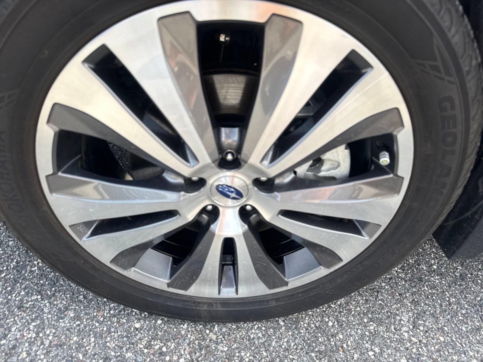 Used 2022 Subaru Ascent Touring w/ Popular Package #2A AWD/4WD image 12