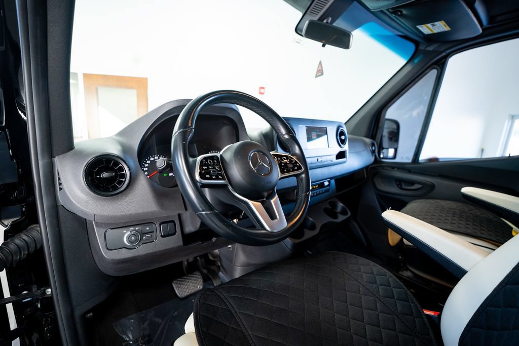 Used 2019 Mercedes-Benz Sprinter 170 image 22