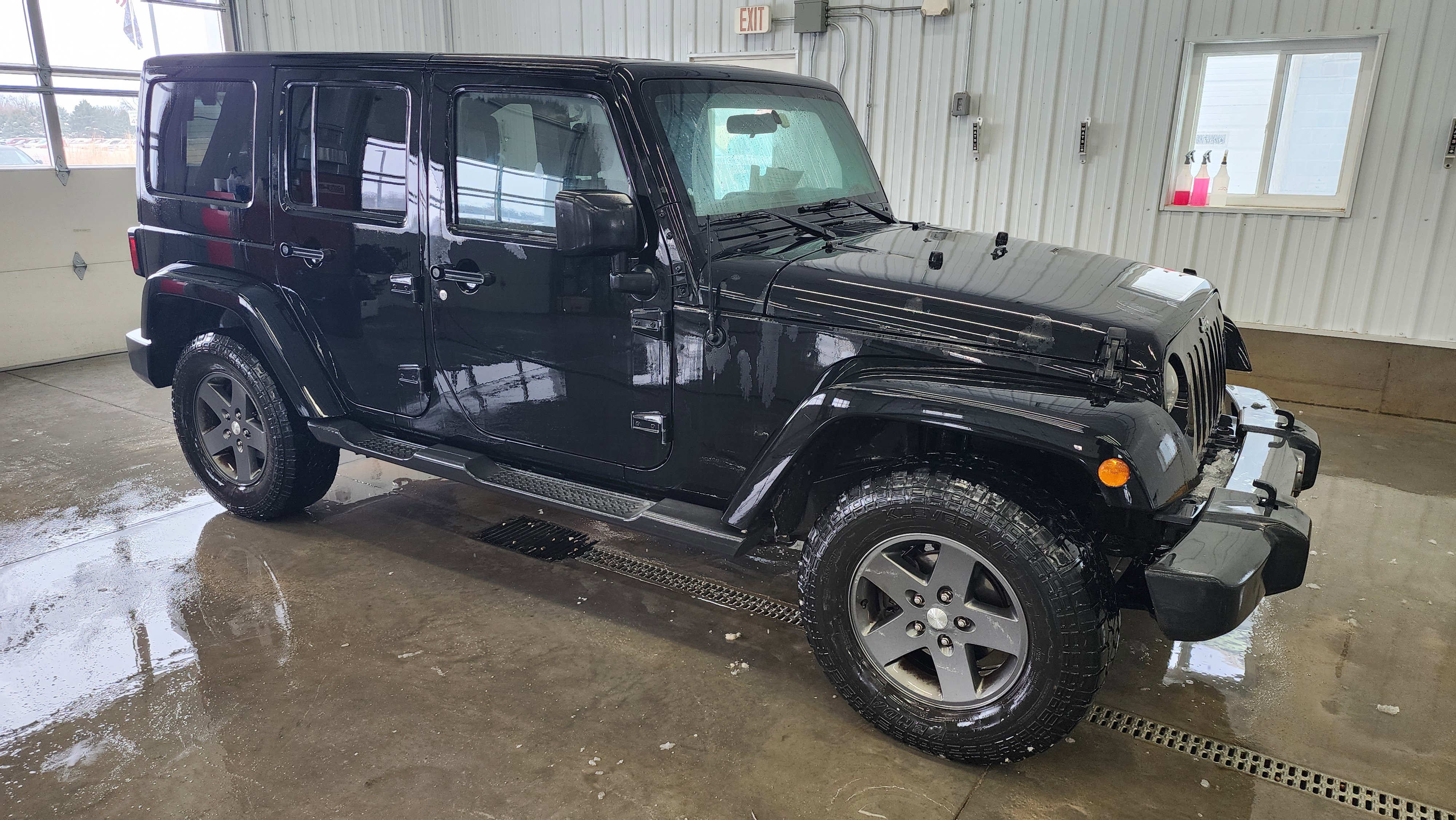Used 2011 Jeep Wrangler Mojave image 3