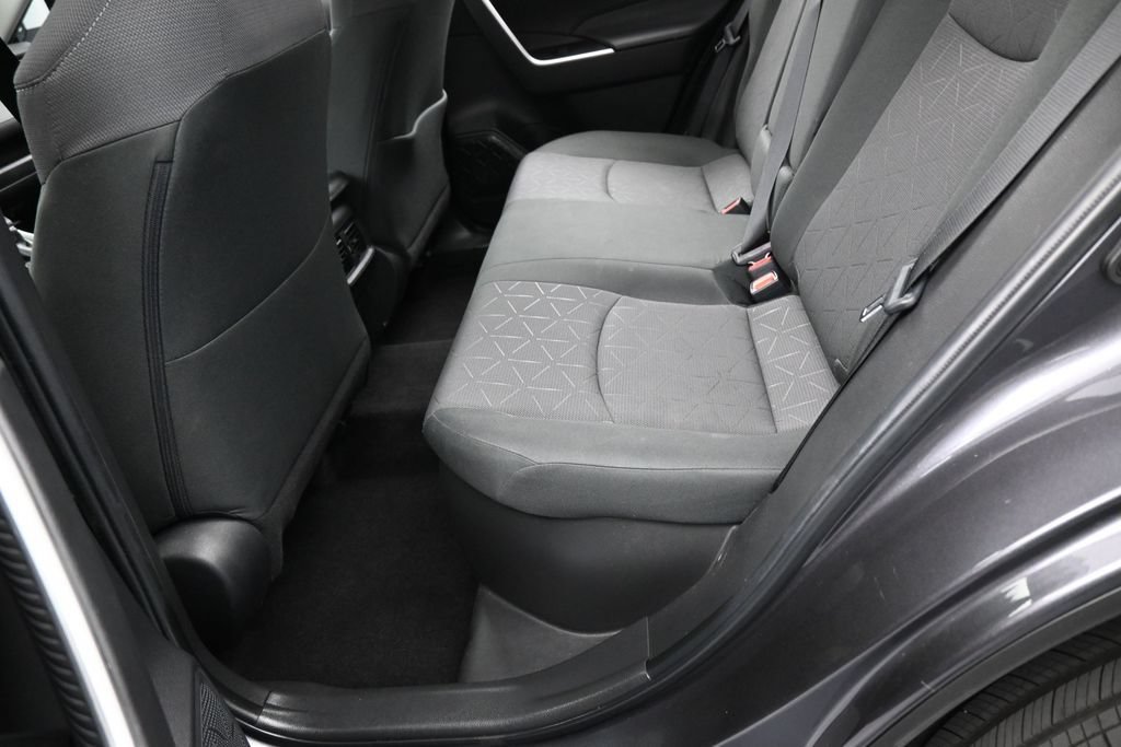 Used 2024 Toyota RAV4 XLE AWD/4WD image 29