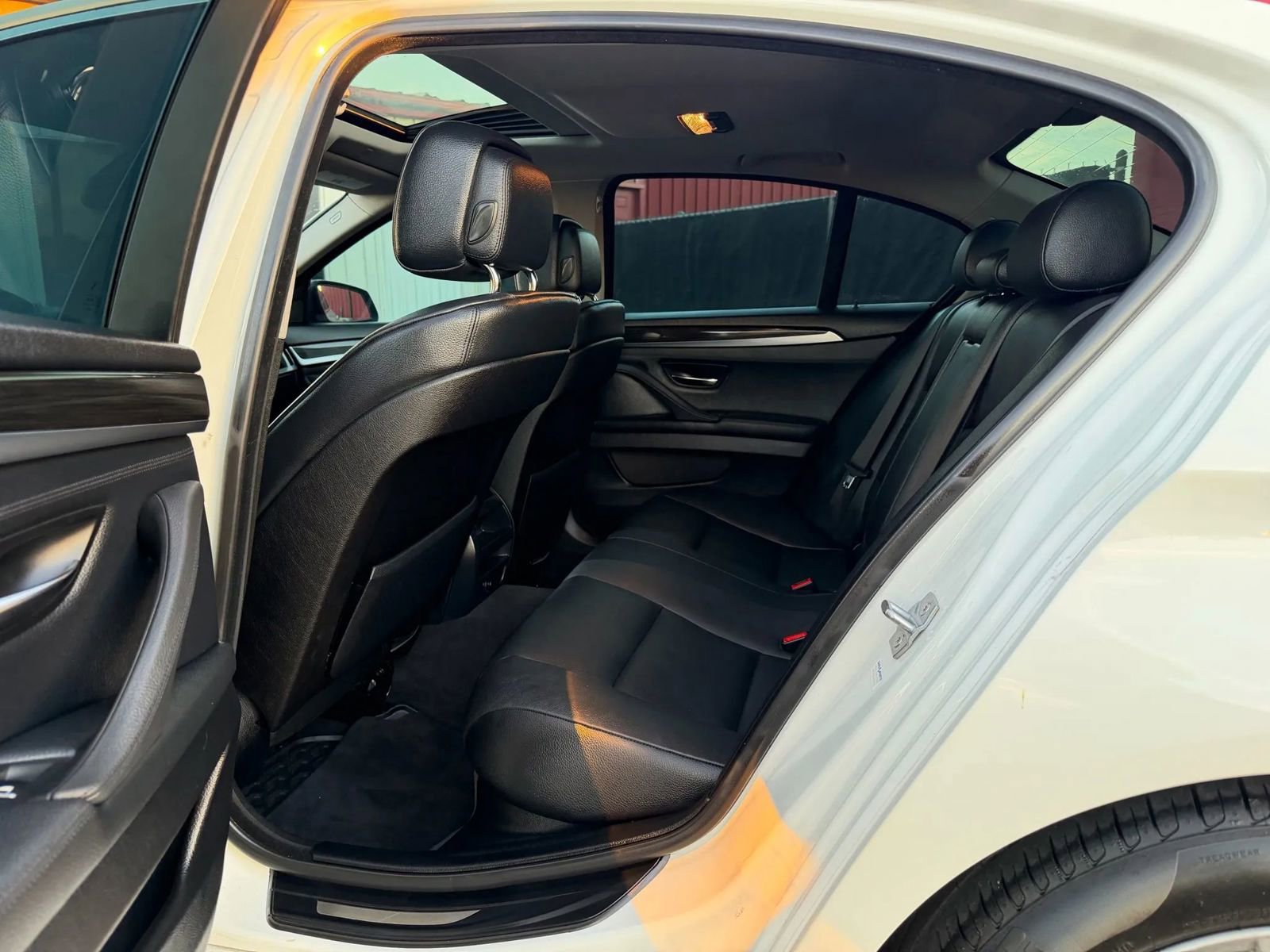 Used 2013 BMW 528i Sedan image 17