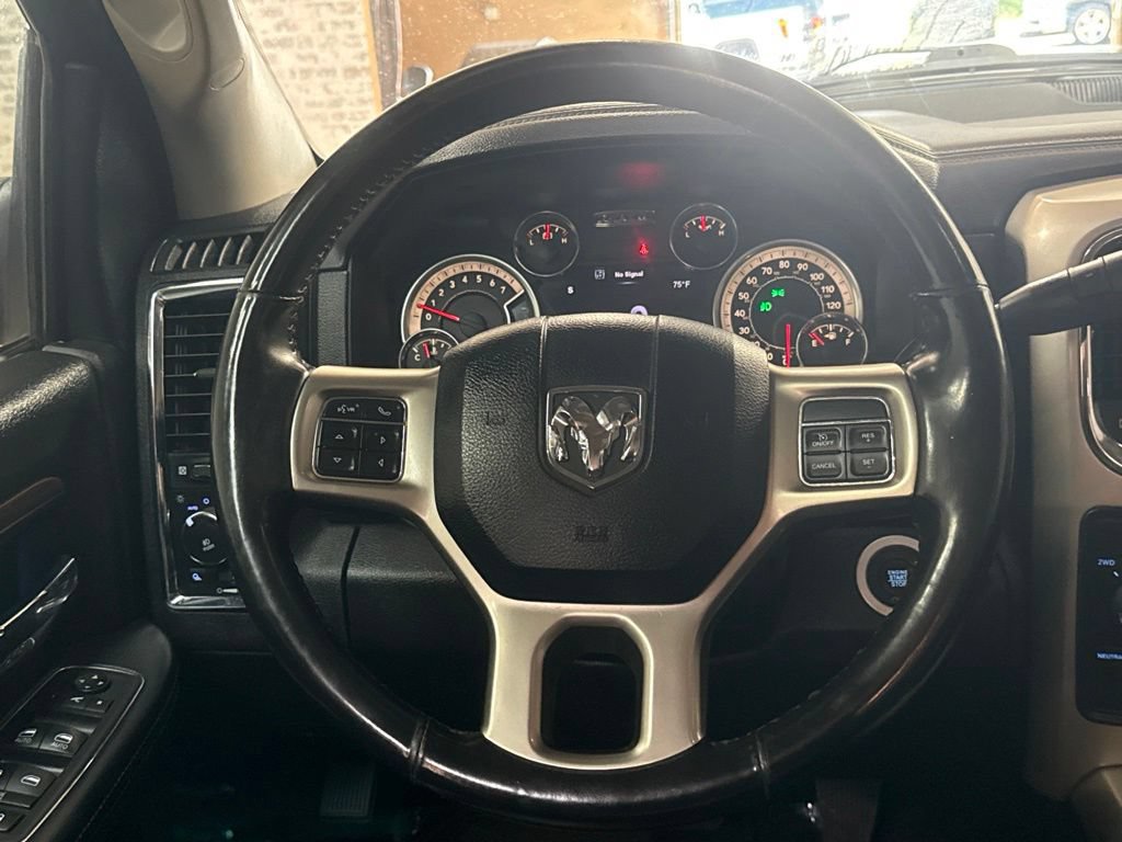 Used 2017 RAM 3500 Laramie w/ Convenience Group AWD/4WD image 18