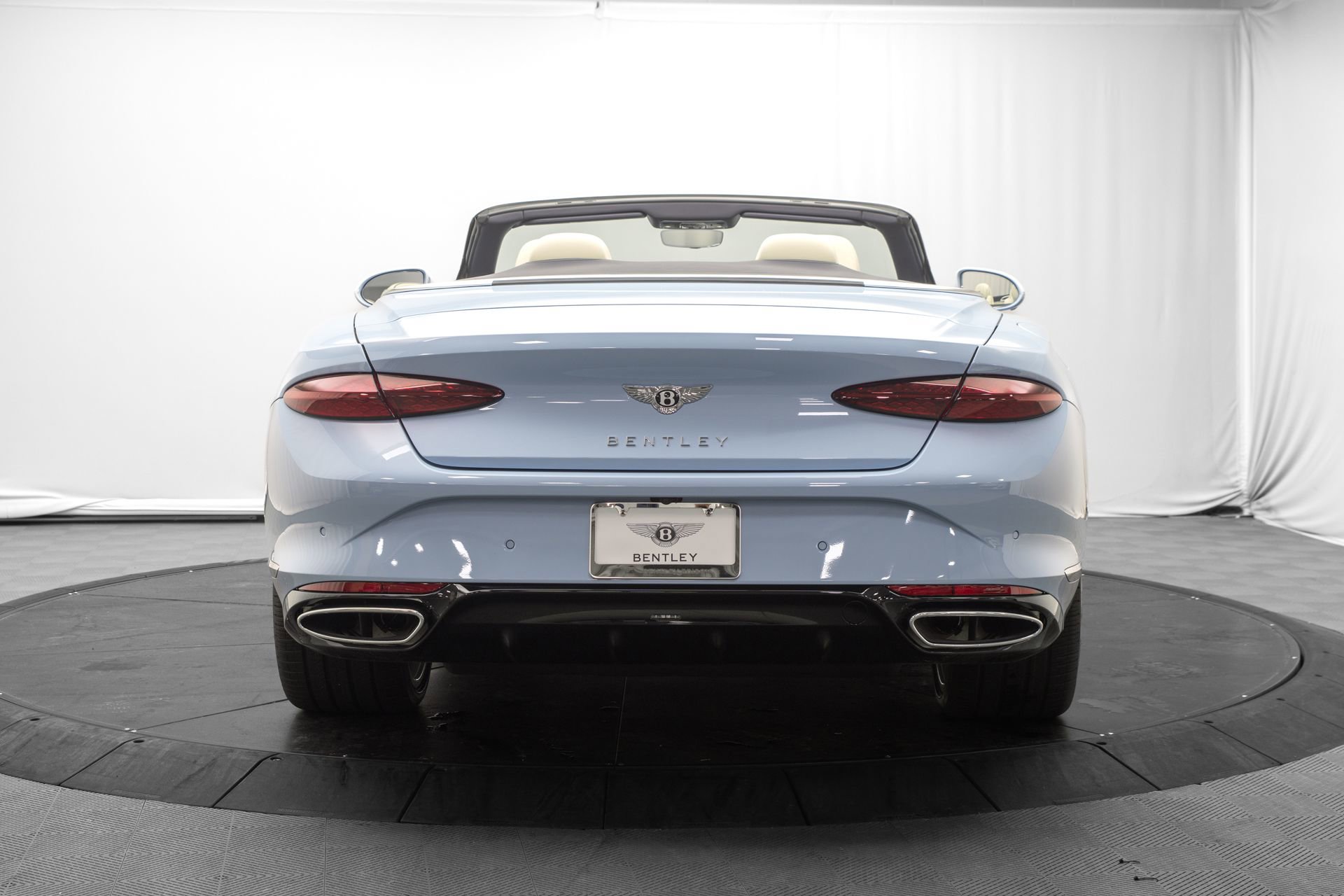 New 2026 Bentley Continental GTC AWD/4WD image 4