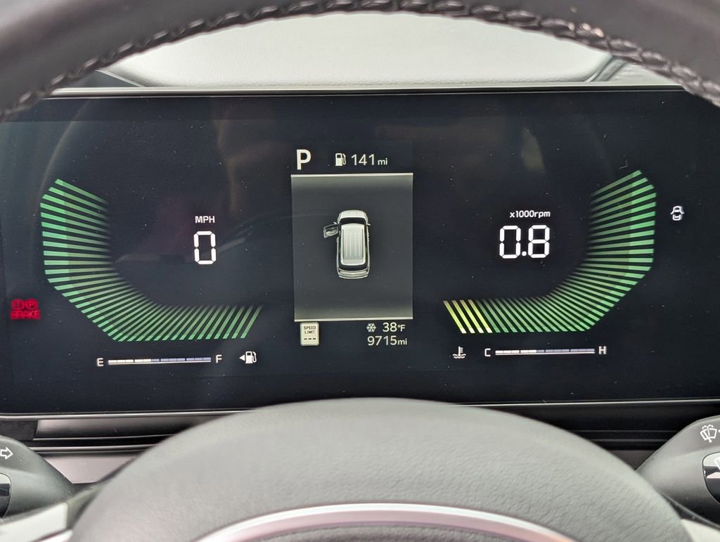 Used 2025 Kia Carnival FWD image 26