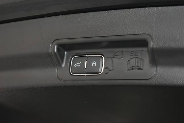 Used 2024 Ford Explorer Limited w/ Limited Technology Package AWD/4WD image 41