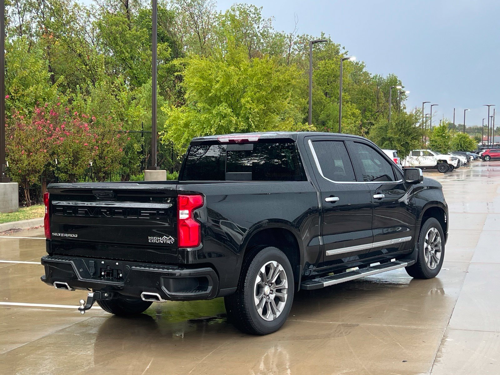 Used 2024 Chevrolet Silverado 1500 High Country w/ Technology Package RWD image 12