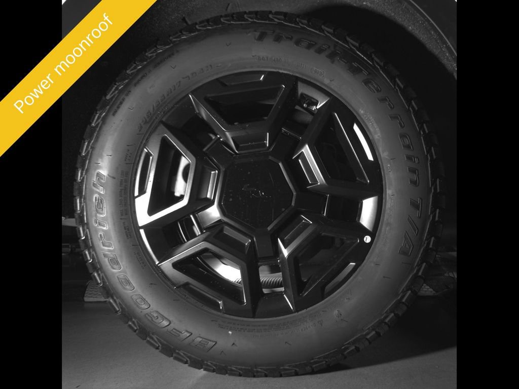 Certified 2024 Kia Sorento SX Prestige AWD/4WD image 14