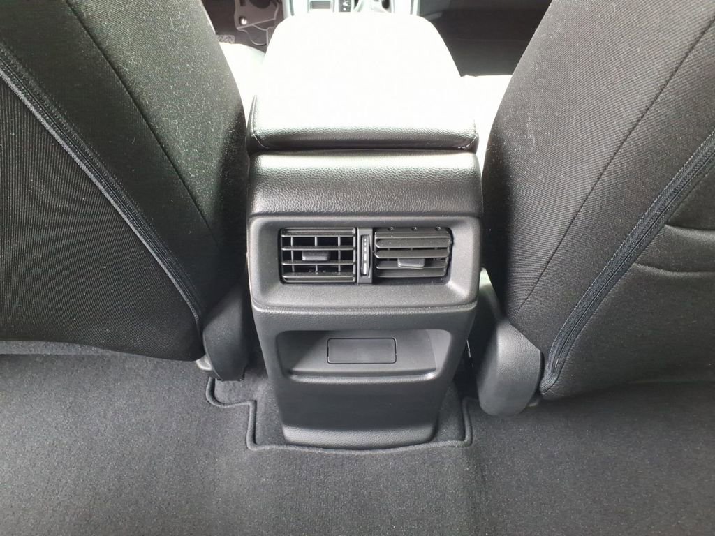 Used 2023 Honda CR-V EX image 7