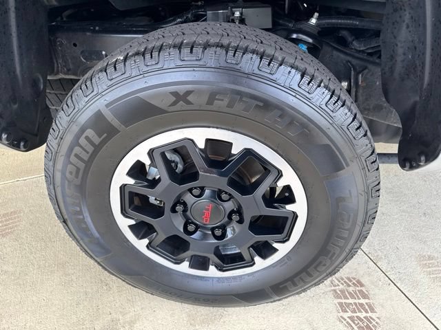 Used 2024 Toyota Tacoma TRD Off-Road AWD/4WD image 35