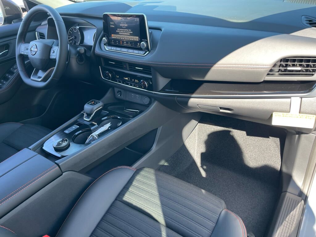 New 2026 Nissan Rogue SV image 15