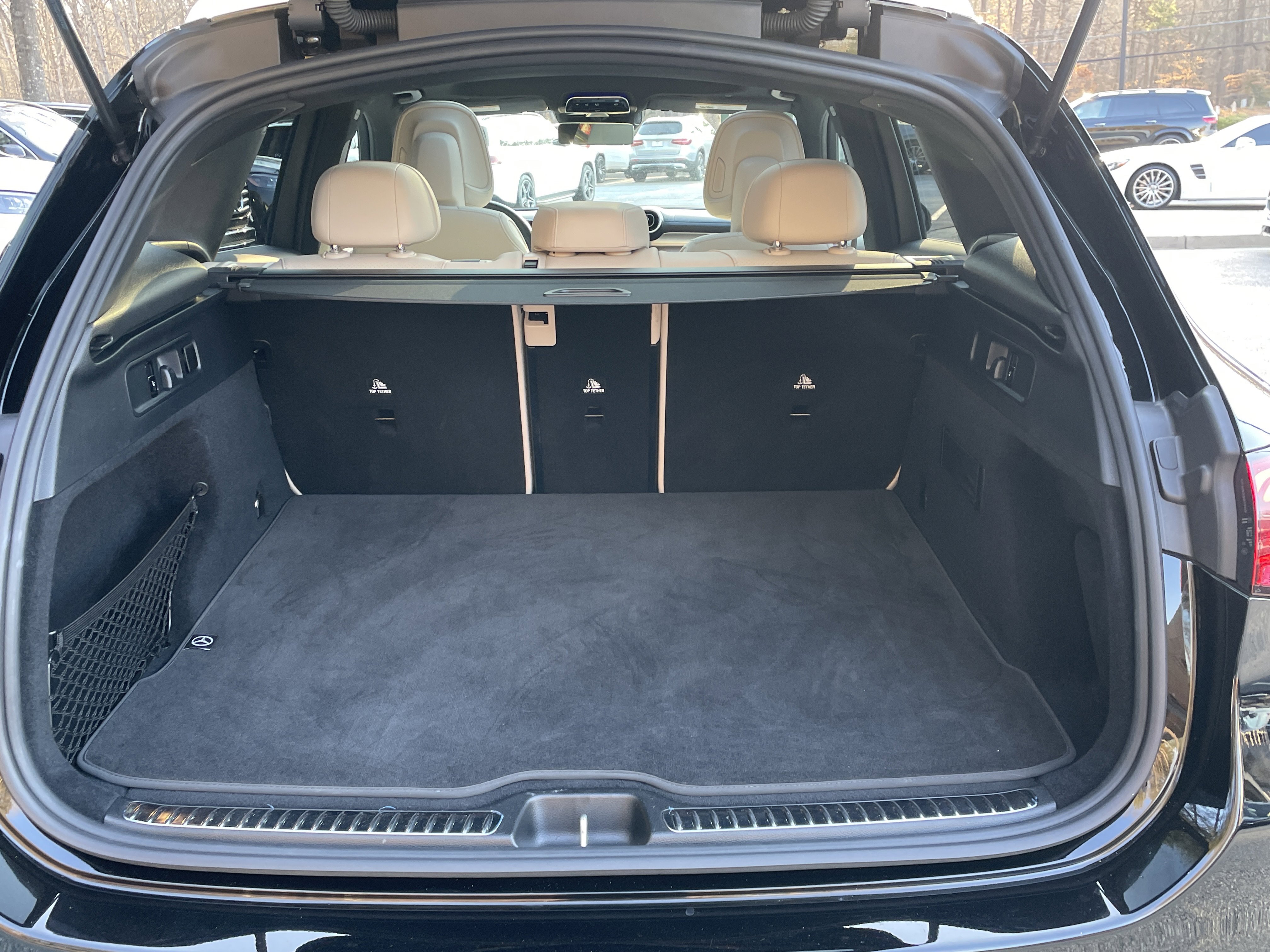 Used 2024 Mercedes-Benz GLC 300 4MATIC image 10