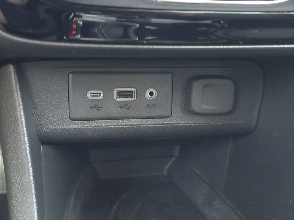 Used 2023 Buick Encore GX Select FWD image 20