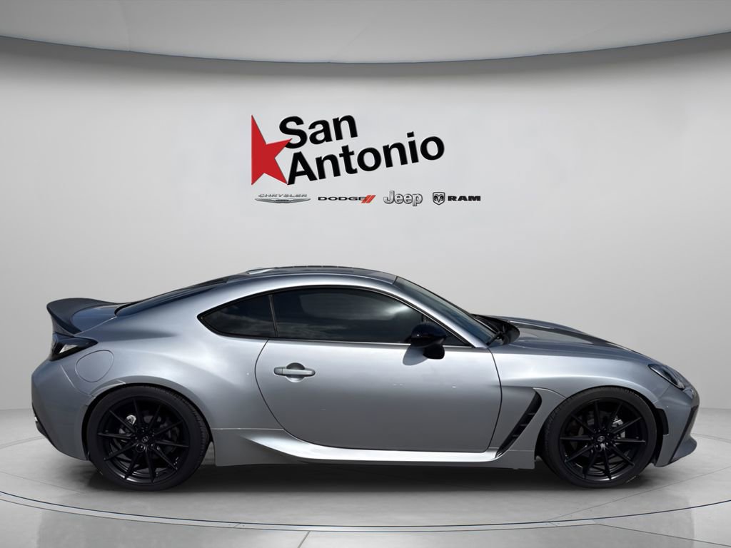 Used 2022 Toyota GR86 Premium RWD image 12