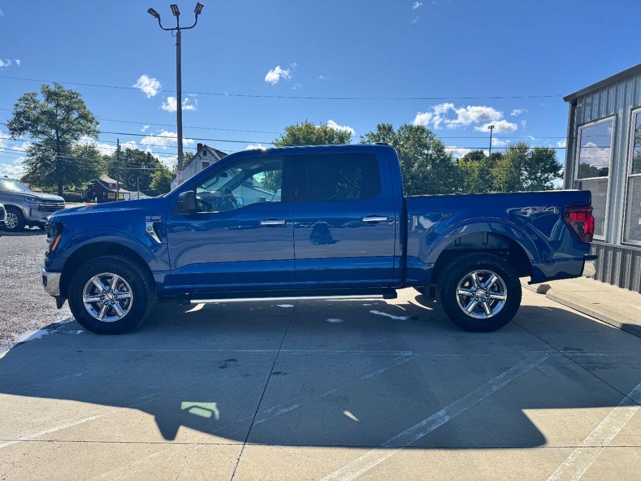 Used 2025 Ford F150 XLT w/ Equipment Group 301A Standard AWD/4WD image 4