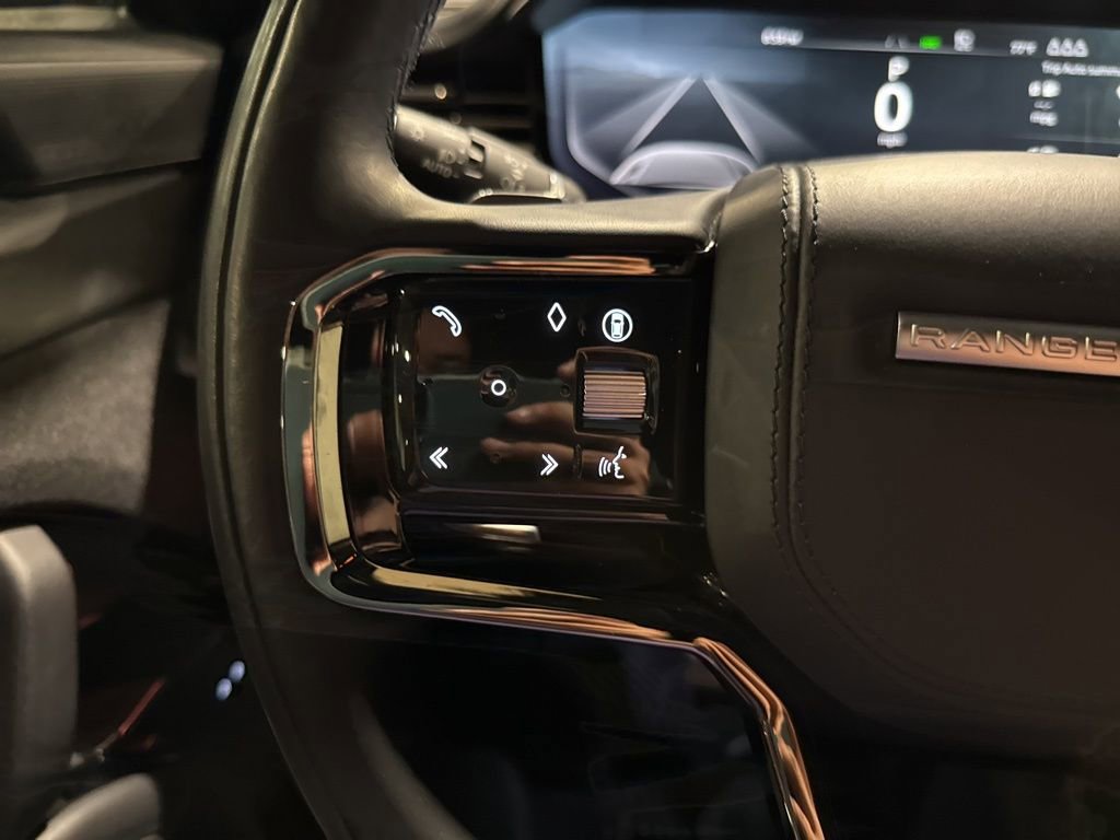 Used 2024 Land Rover Range Rover Sport Dynamic SE AWD/4WD image 18