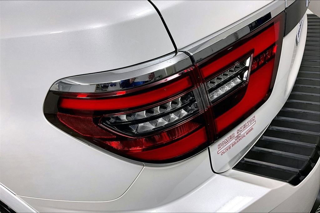 Used 2024 Nissan Armada SL w/ Cargo Package image 30