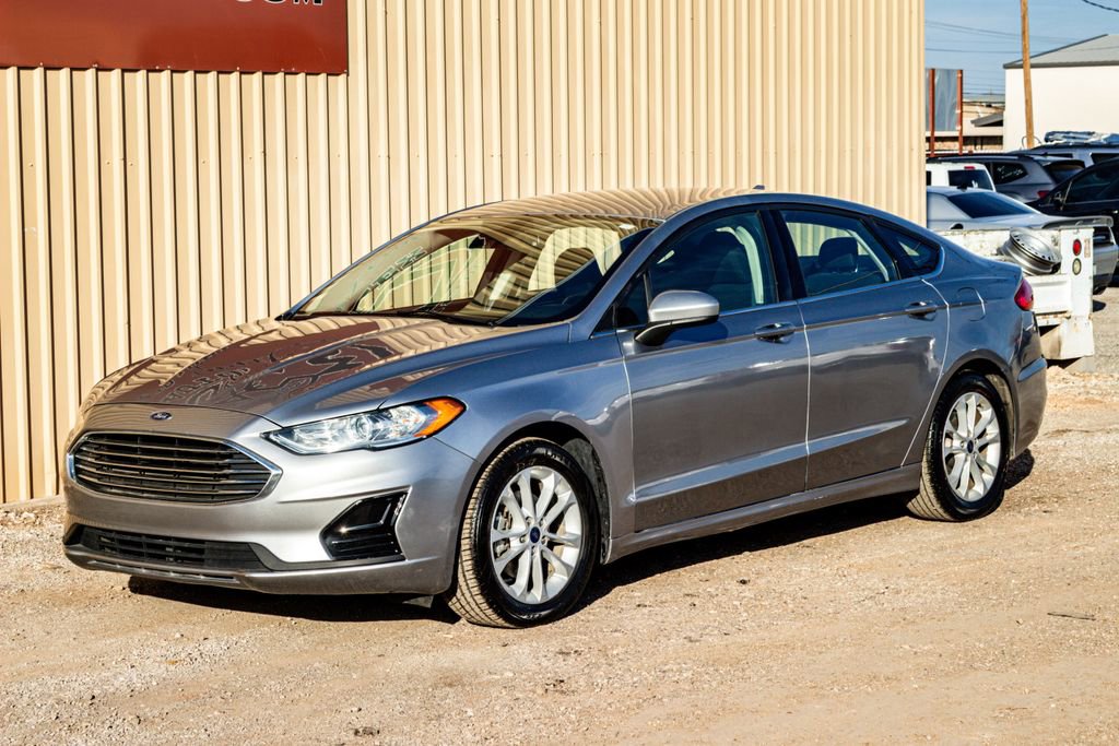 Used 2020 Ford Fusion SE image 8