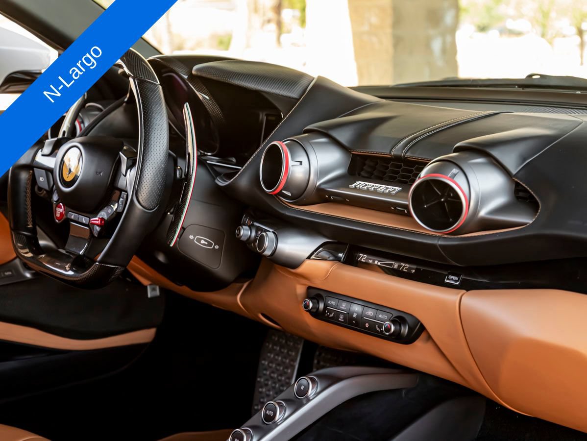 Used 2020 Ferrari 812 Superfast RWD image 41