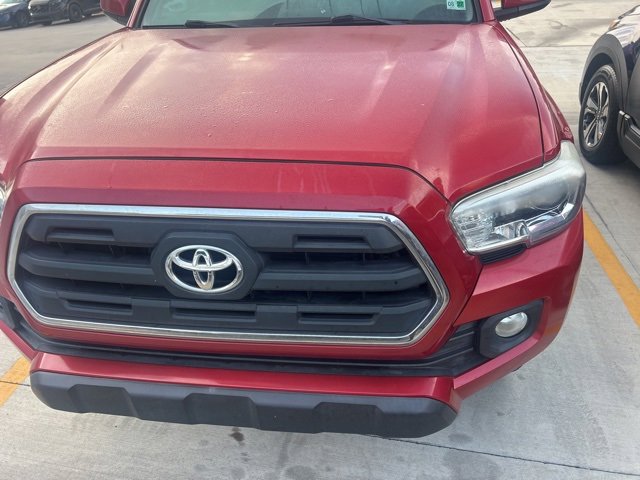 Used 2016 Toyota Tacoma SR5 w/ Towing Package video 2