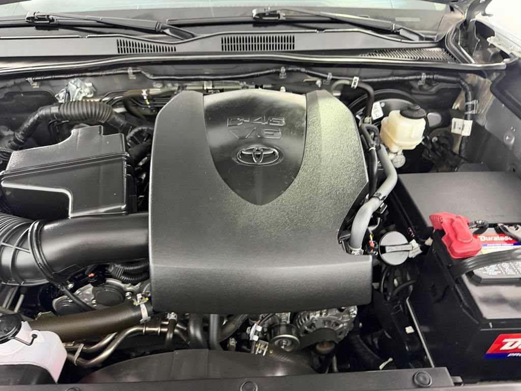 Used 2019 Toyota Tacoma SR AWD/4WD image 31
