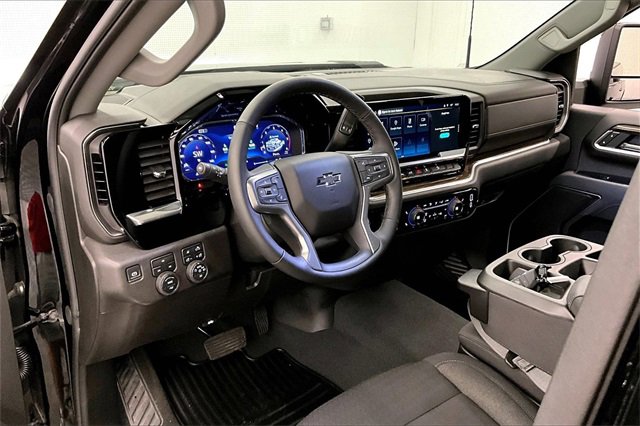 Used 2025 Chevrolet Silverado 2500 LT w/ Trail Boss Package image 13