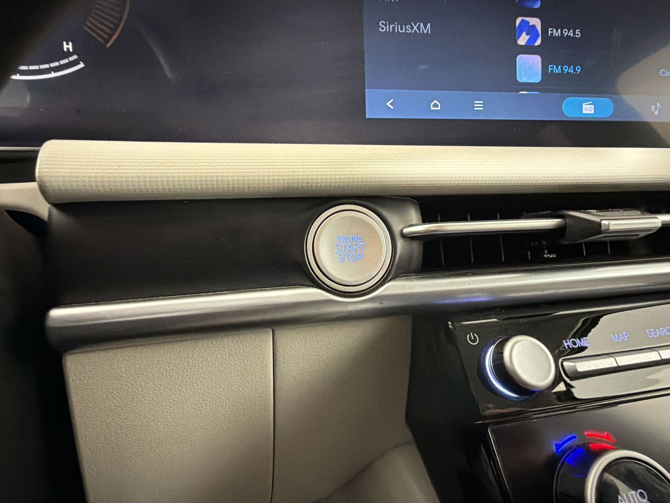 Used 2025 Hyundai Tucson SEL image 24