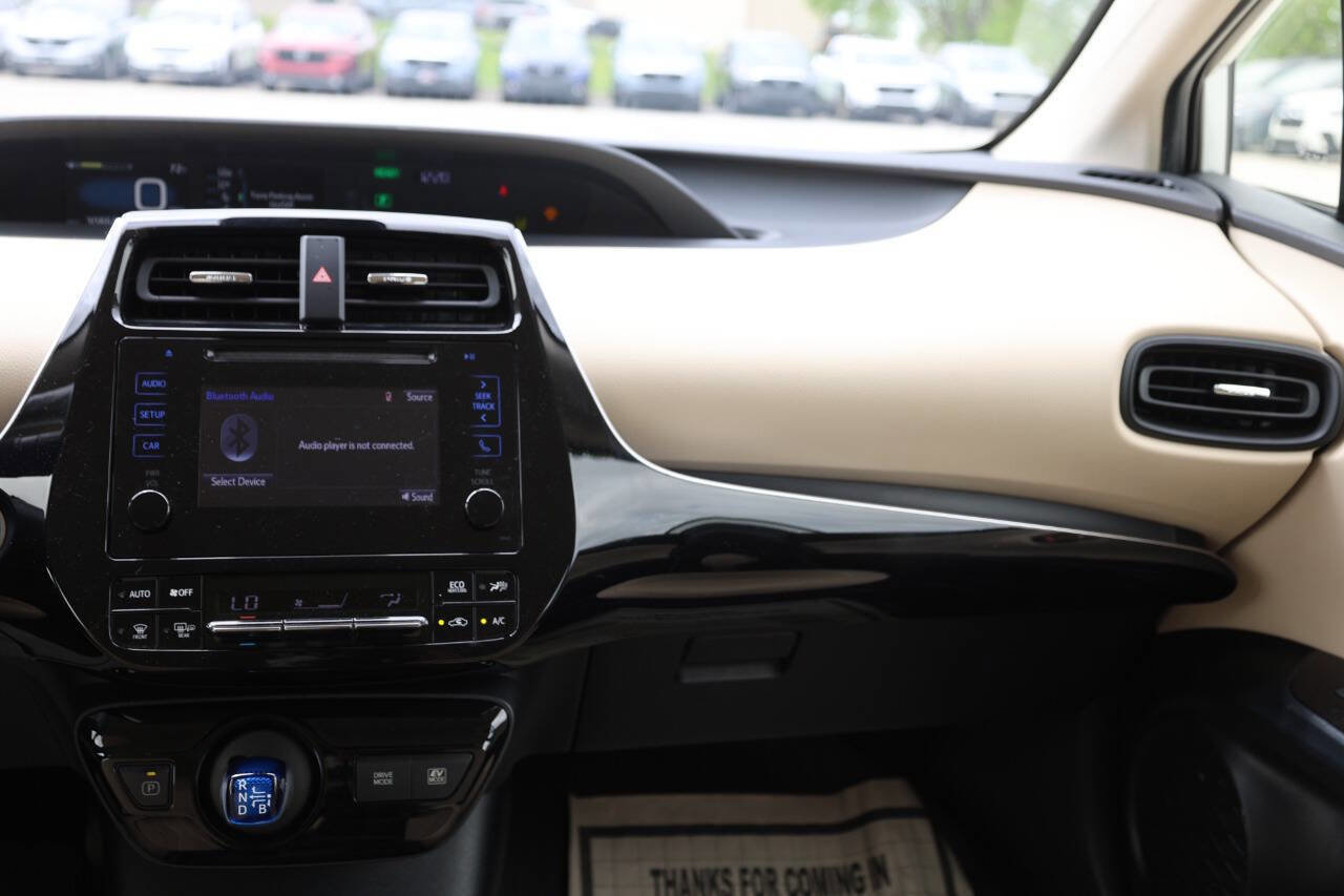 Used 2019 Toyota Prius LE AWD/4WD image 23