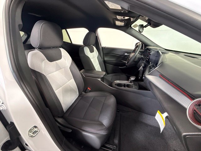 New 2026 Chevrolet Trax RS FWD image 31