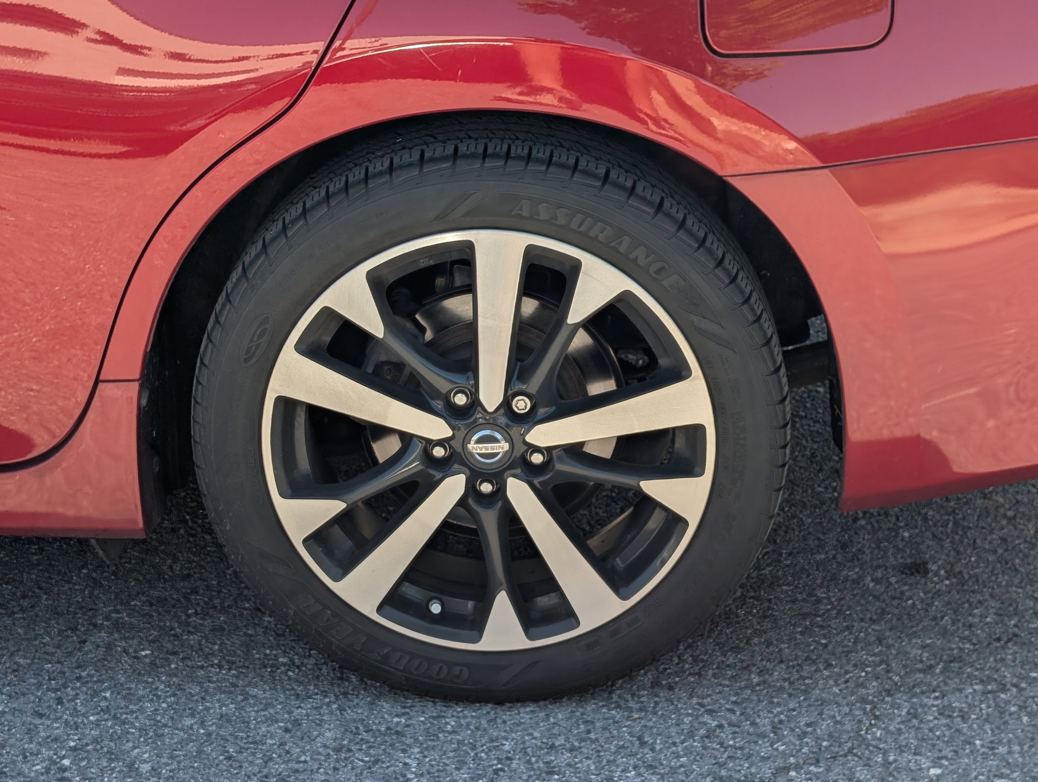Used 2018 Nissan Altima 2.5 SR FWD image 10