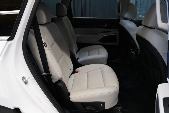 Used 2023 Kia Telluride EX w/ EX Captain's Chair Package AWD/4WD image 59