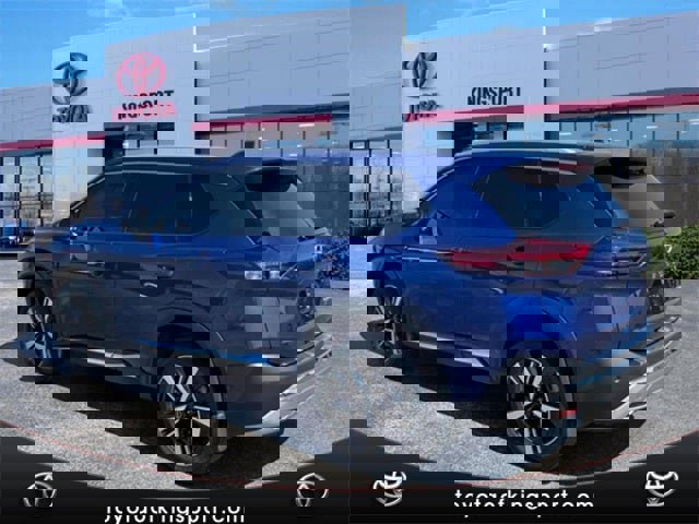 Used 2023 Nissan Rogue Platinum w/ Platinum Premium Package image 3