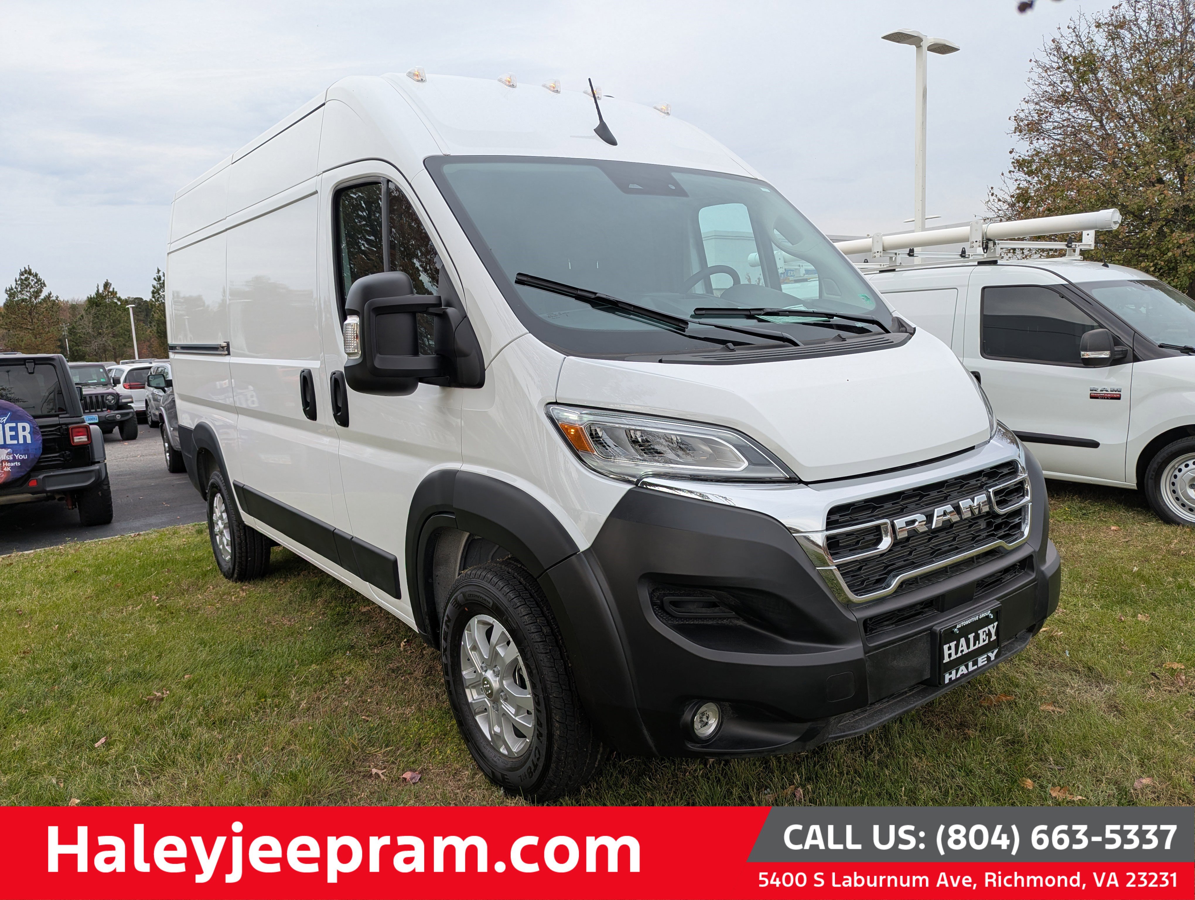 New 2026 RAM ProMaster 1500 w/ Quick Order Package 22G SLT image 1